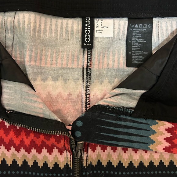 Geometric Divided Aztec Multicolored Print Zip Up Skirt - Picture 3 of 3